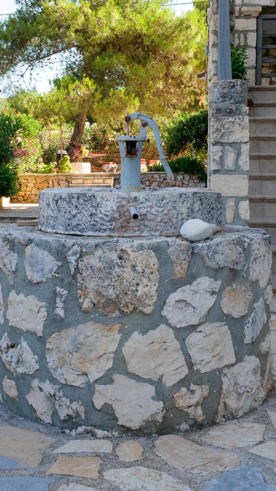 Fterini Apartments Sterna & Alletri Agios Leon Exterior foto